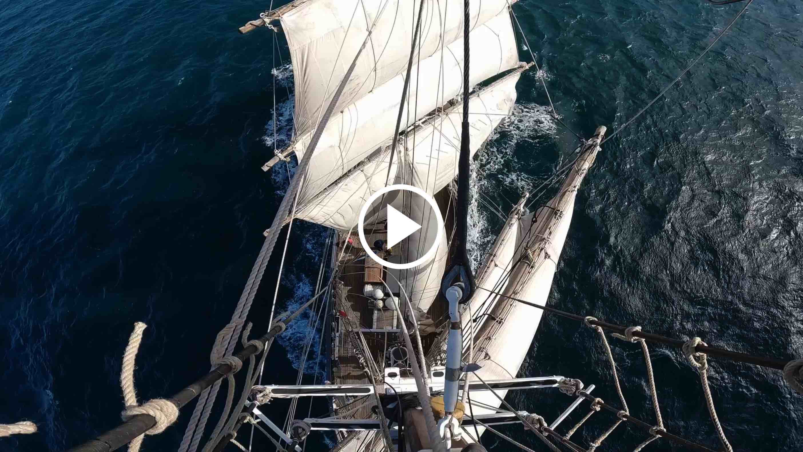 Grand voilier Le Francais - YouTube